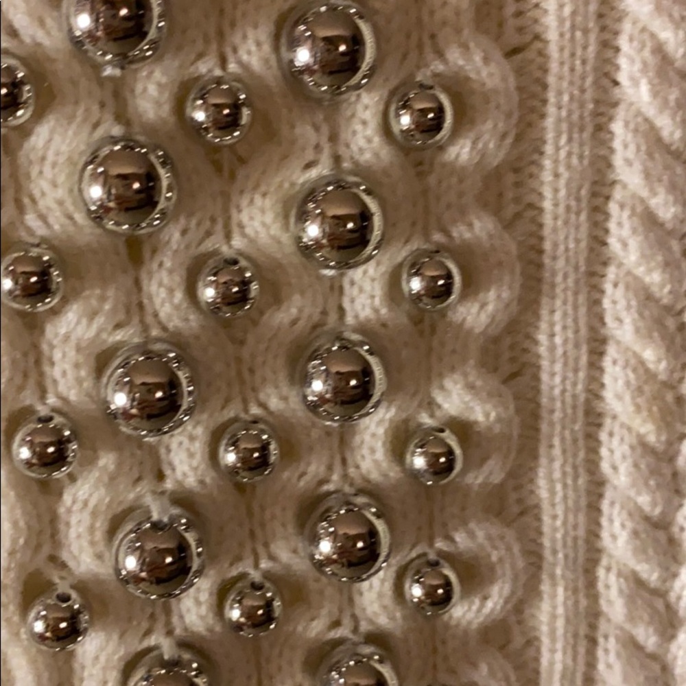 Sweater - Picture 3 of 3